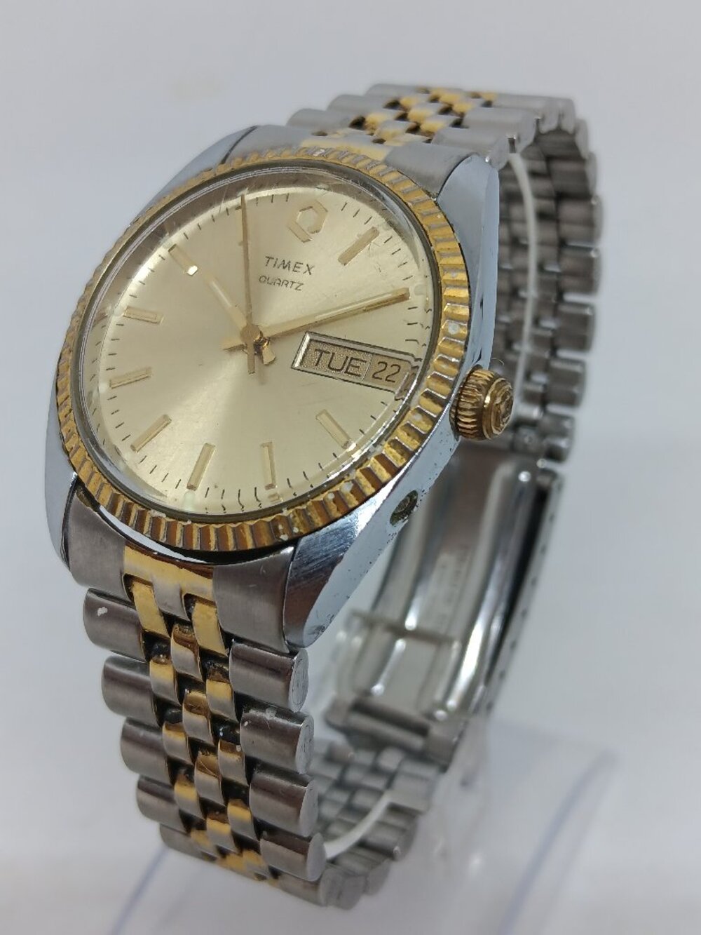 VINTAGE 1984 Timex Q Presidential Men's 34mm Two Tone Day Date Quartz Watch